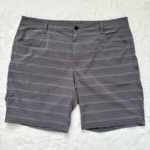 Kuhl Upriser Grizzly Stripe‎ Shorts Men's 40 Gray Quick Dry Performance Outdoor